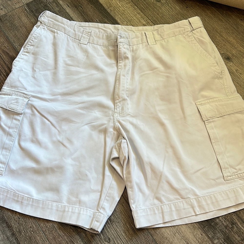 Haggar men’s khaki shorts size 38